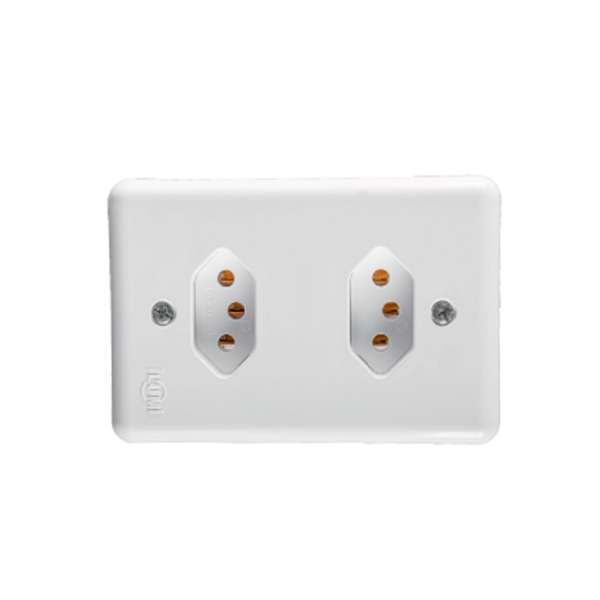 Tomadas Separadas Com Placa Sylus 2P+T 25...