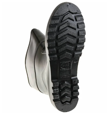 Bota de PVC Cano Médio C/Forro Cor: Preta...